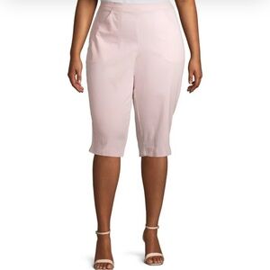 NWT Blush Pink  cotton pull on capri pants from Croft Borrow